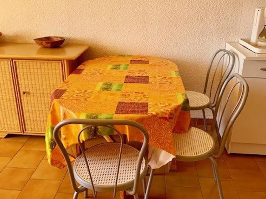 Appartement Cap d'Agde, 1 pièce, 4 personnes - FR-1-607-81