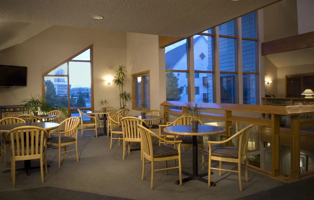 The Commons Hotel & Suites - Denver Tech Center