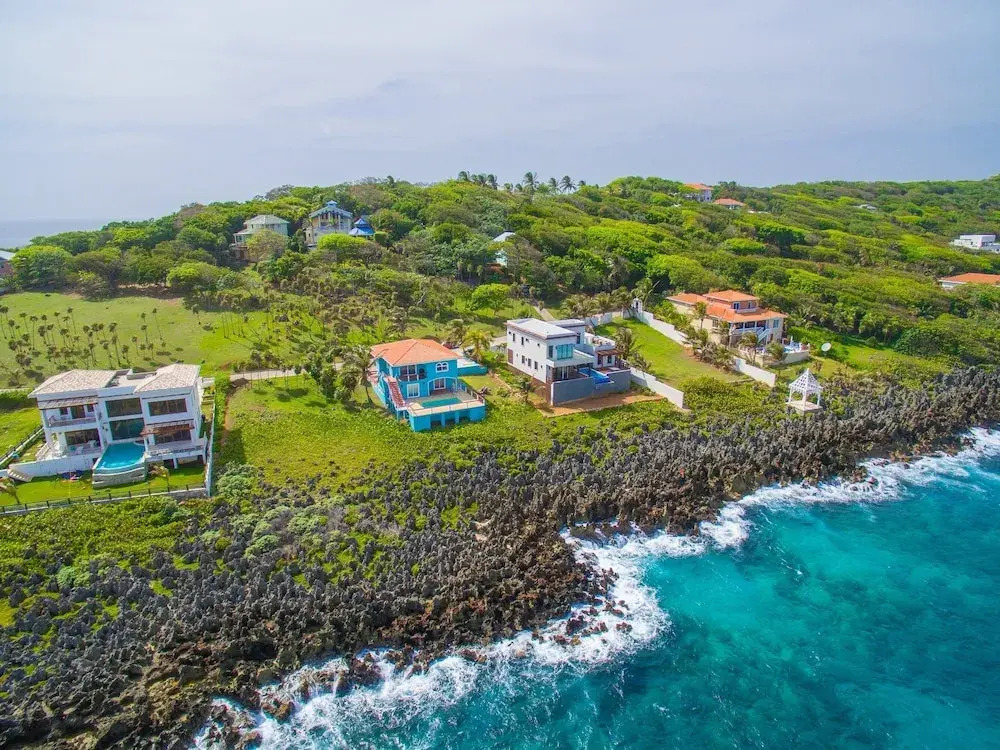 Stunning Coral View Home with Oceanfront Pool by RedAwning