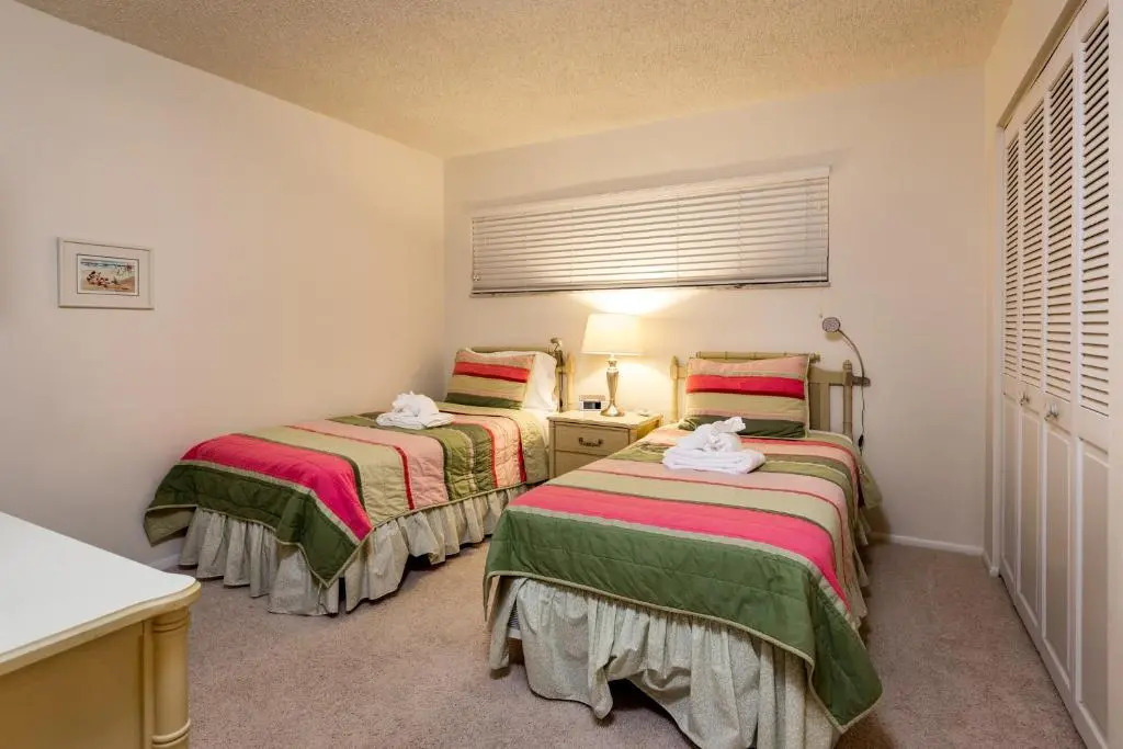 Sand Caper 202, Sleeps 4, Gulf Front, 2 Bedrooms, Elevator, Heated Pool