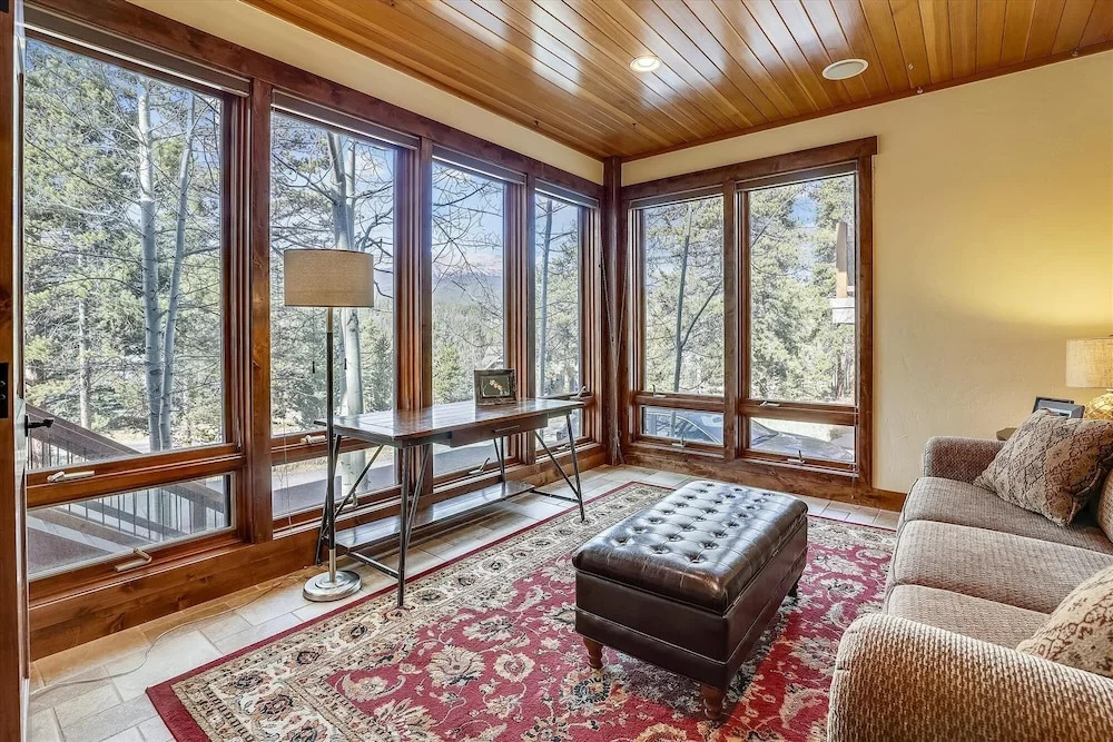 Highlands Getaway 4 Bedroom Home by RedAwning