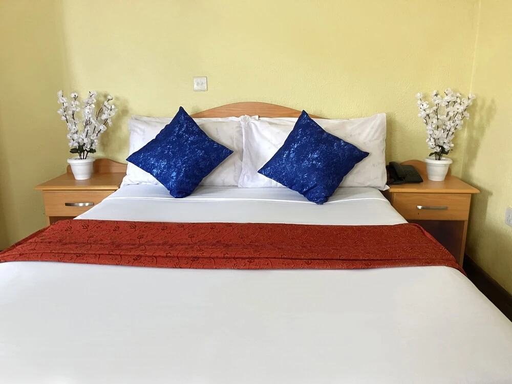 Rwizi Arch Hotel