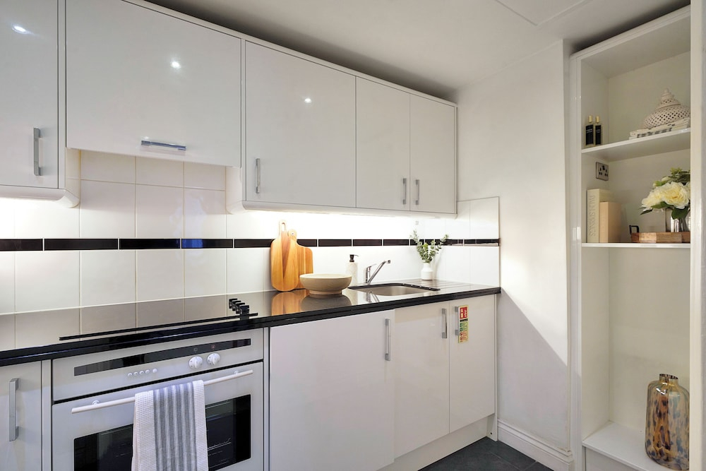 Hertford Flat 10