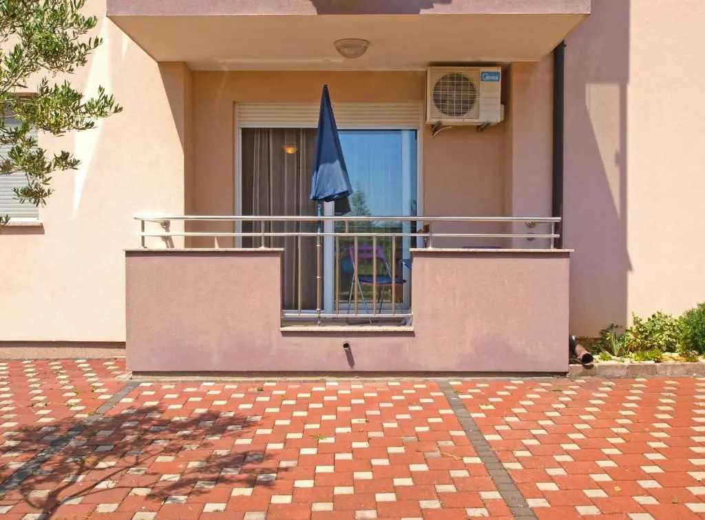 Apartments Vladimira 1367