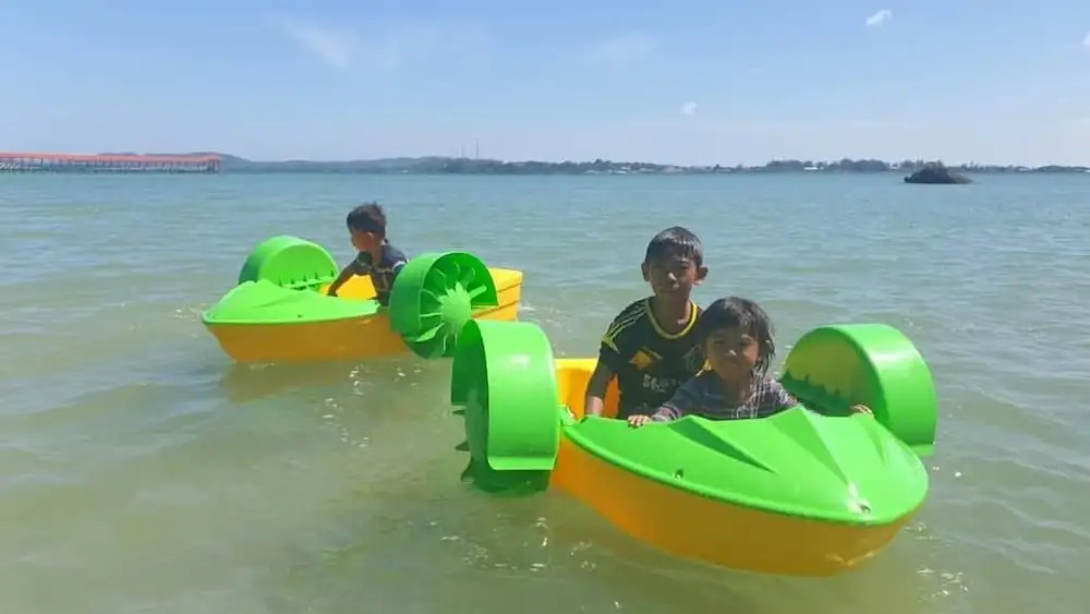 Dreamland Beach Holiday