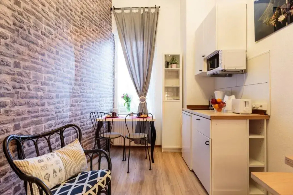 K&S Apartments