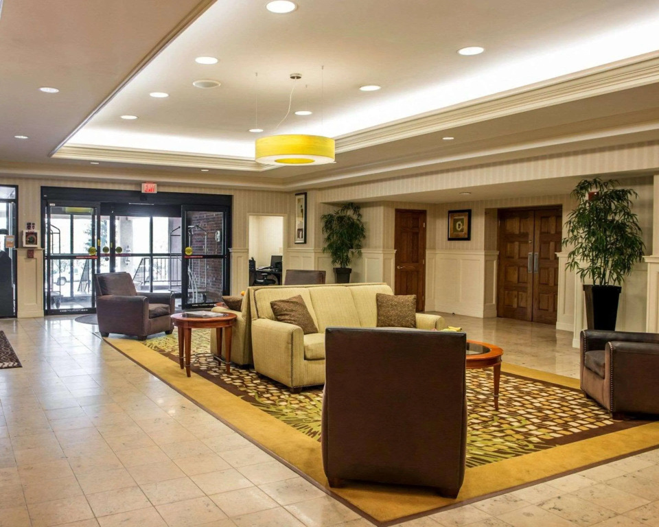 MainStay Suites