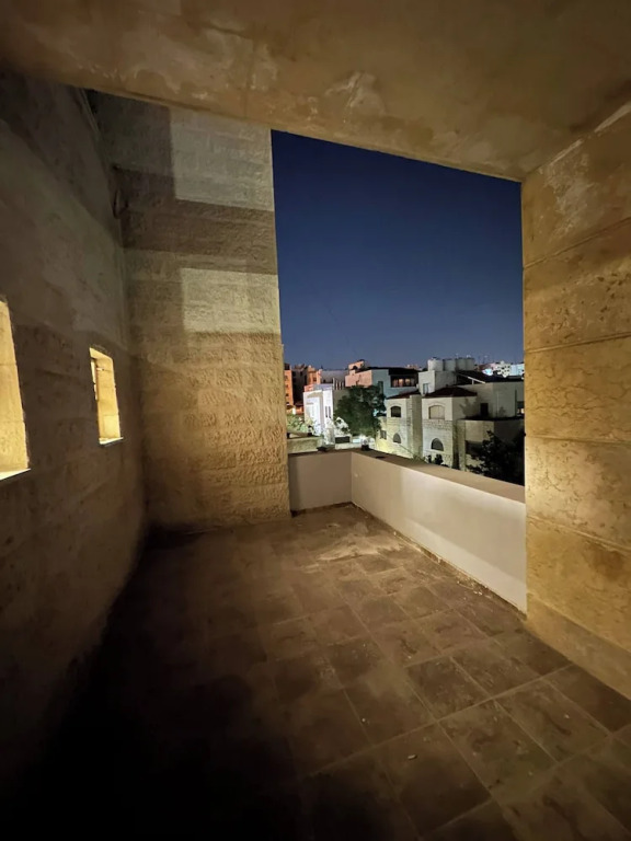 JRE Abdoun Rooftop 2bedroom Kh&sh 02