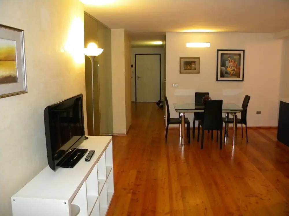 Saragozza Apartments - Bologna Short Rental