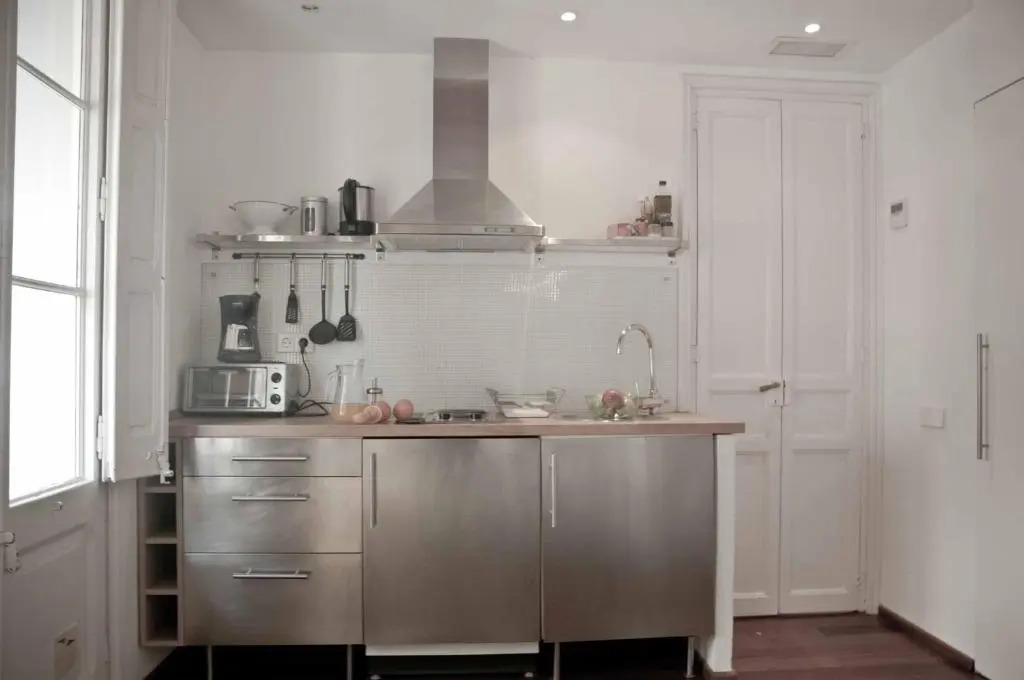 Barceloneta Suites Apartments Market