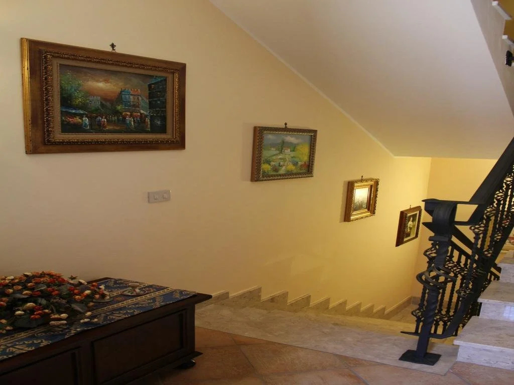 B&B Camelot