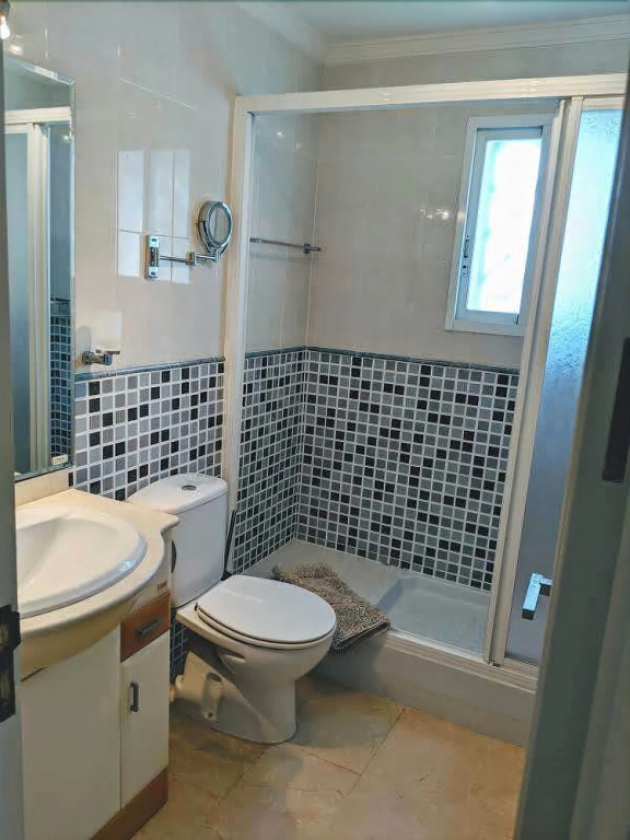 Spacious Neuva Andalucia 2 bed Apt