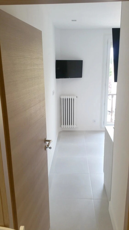 Apartment With 2 Bedrooms in Aix-en-provence, With Wonderful City View