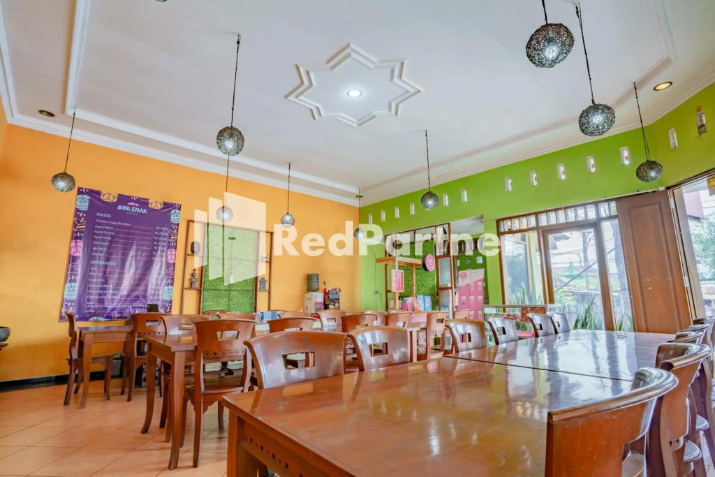 Nafisa Homestay Syariah Near Jatim Park 3 Batu Mitra RedDoorz