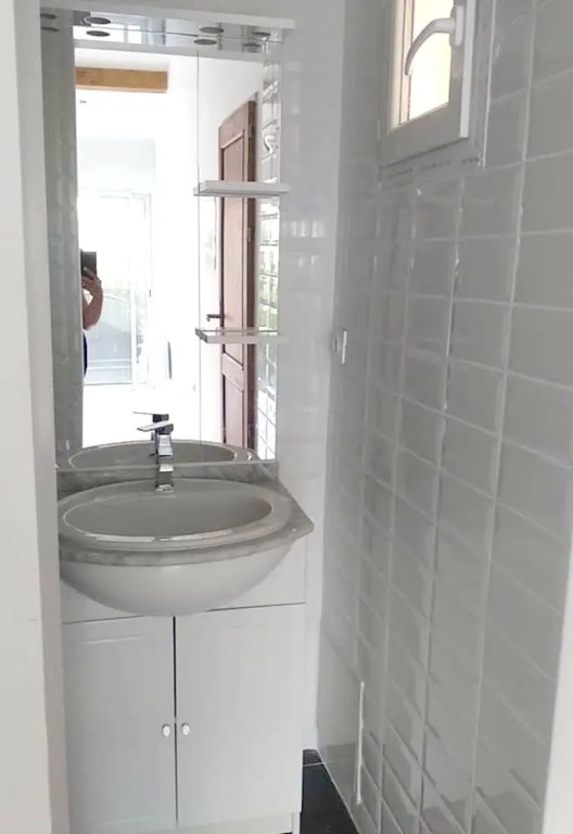 Studio in Marseille, With Pool Access, Enclosed Garden and Wifi - 11 km From the Beach