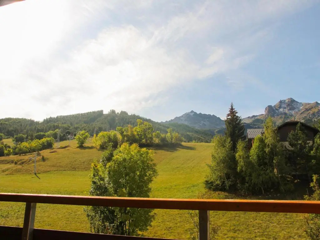 Appartement Enchastrayes, 2 pièces, 6 personnes - FR-1-165A-103