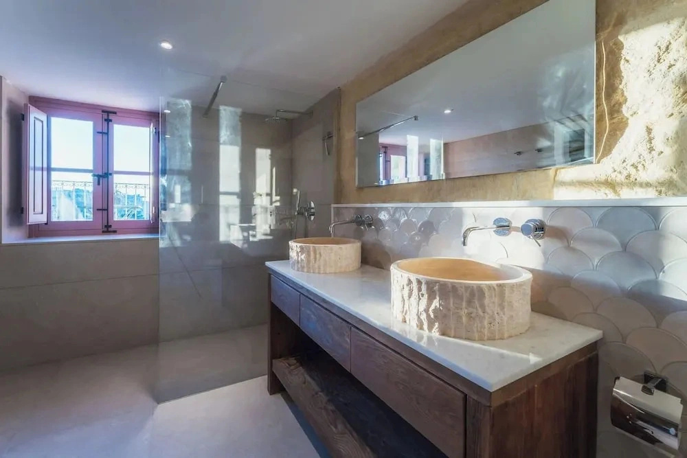 San Lawrenz Farmhouse Rustic Retreat With Pool