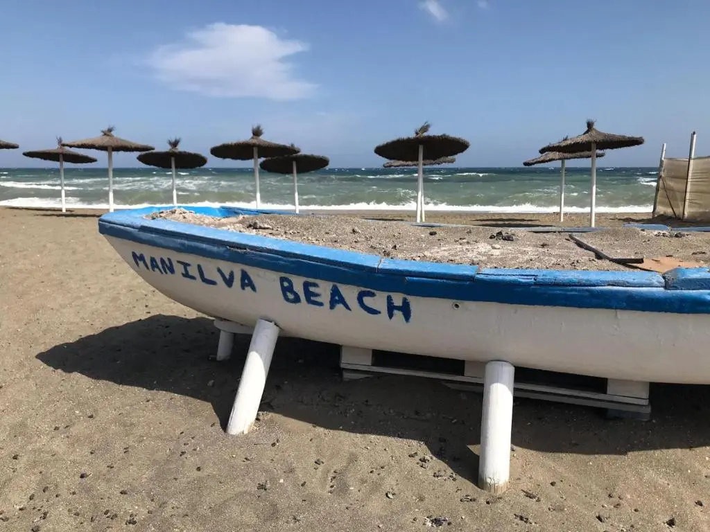 2204-Luxury apt on the beach,new,on duquesa port!