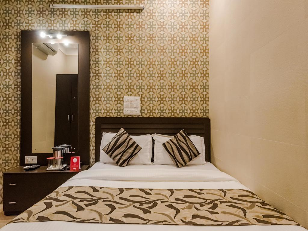 OYO 6371 Hotel Abrol