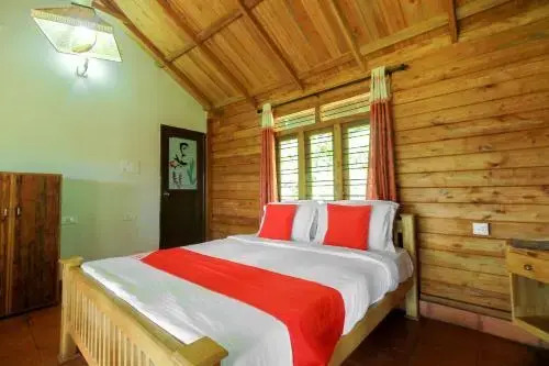 OYO 26741 Cocoon Royale