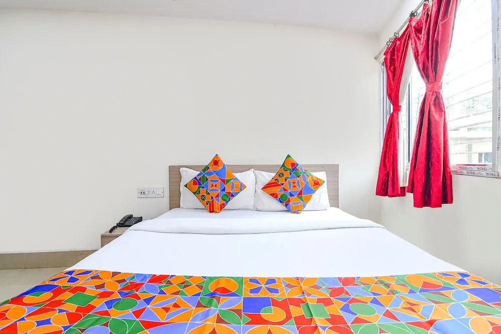 FabHotel Vhyom Sky Palace