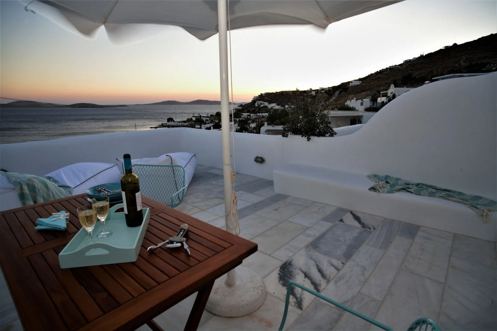 Mykonos Moussa