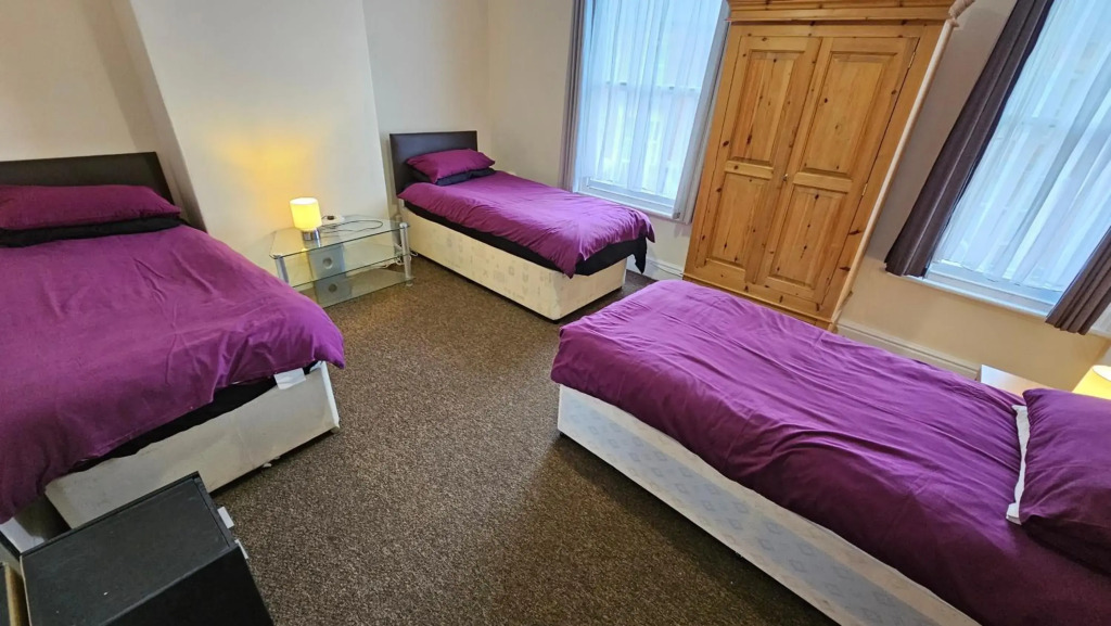 Sherwood Terrace 3 Bedroom 5 Single Beds Entire Property