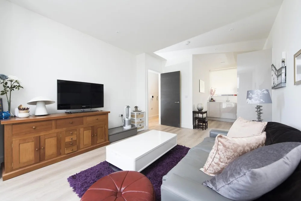 Modern 1Br Flat Near Canary Wharf