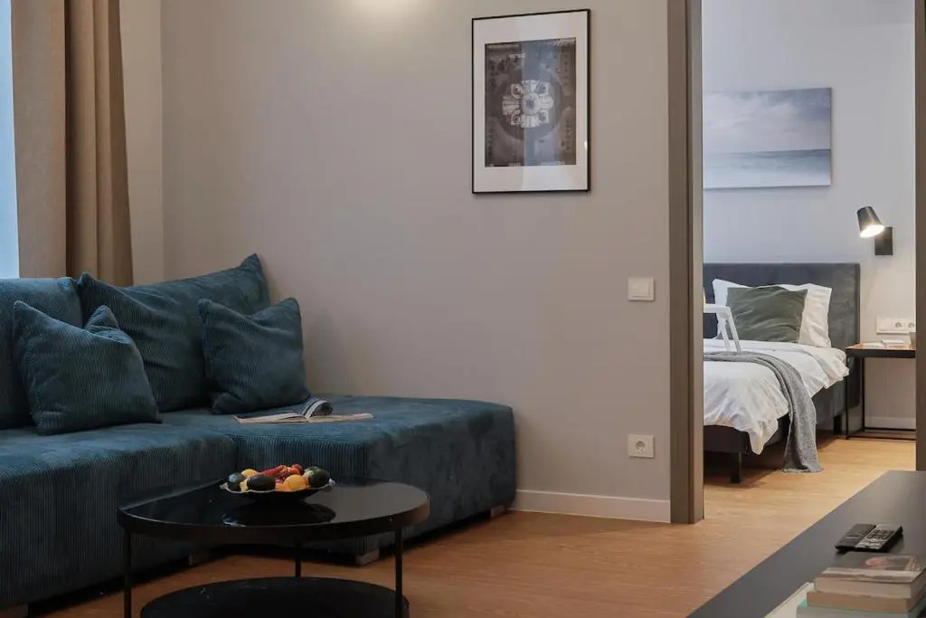 Spacious, New, High Ceilings, Central, by Cohost