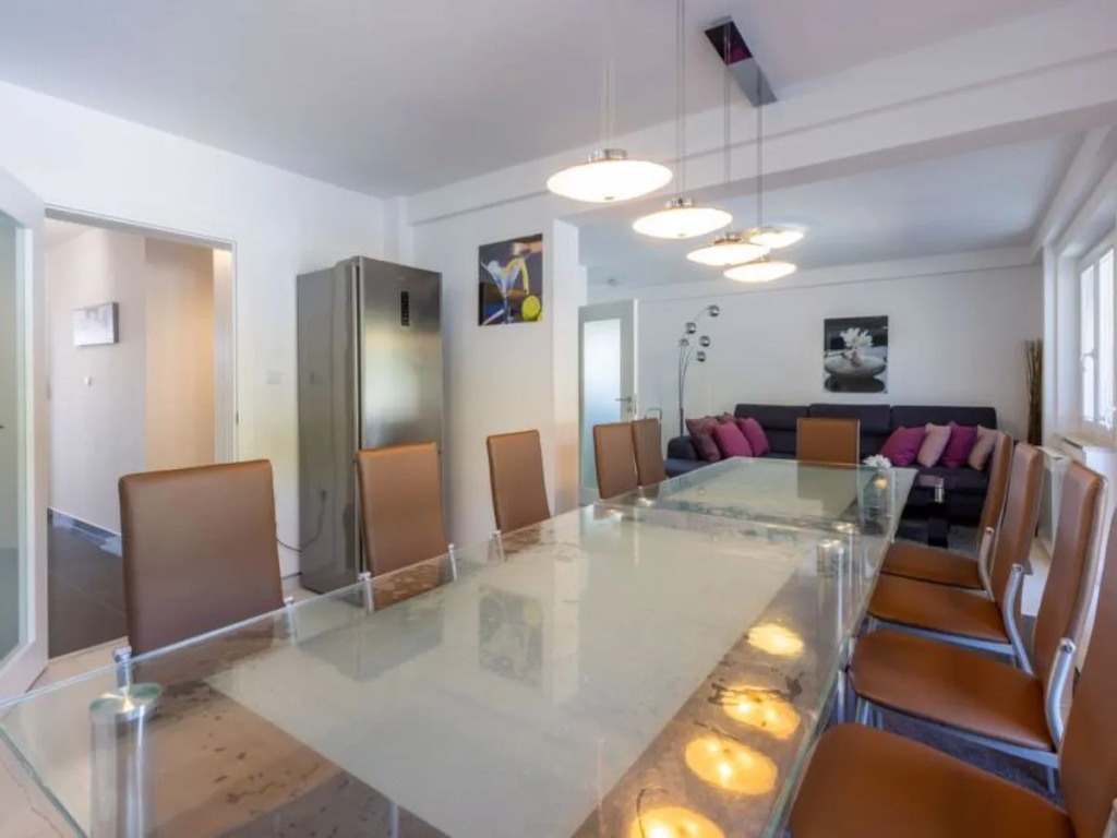 Villa Puskas 2