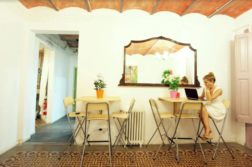 Primavera Hostel