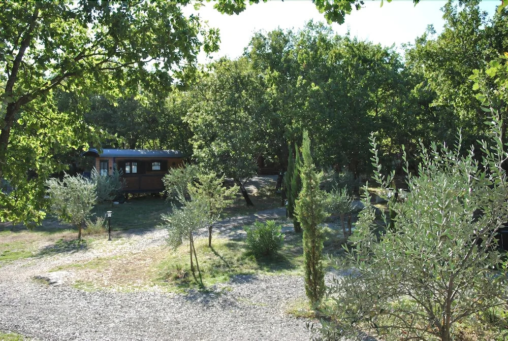 Domaine de Saint Cerice  en Ardèche Sud
