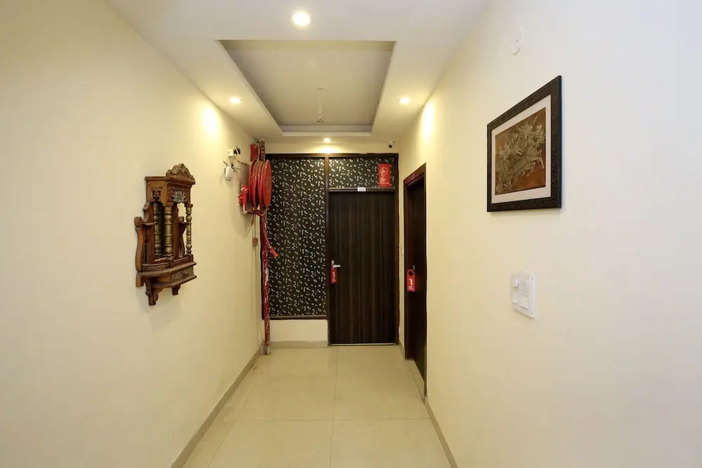 OYO 10145 Hotel JK