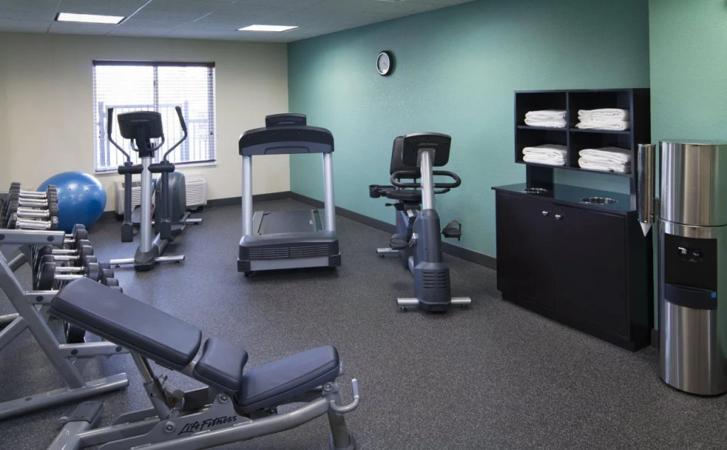 Holiday Inn Express & Suites High Point South by IHG