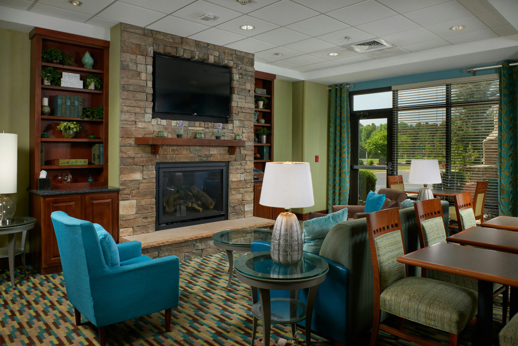 Hampton Inn Bermuda Run / Advance