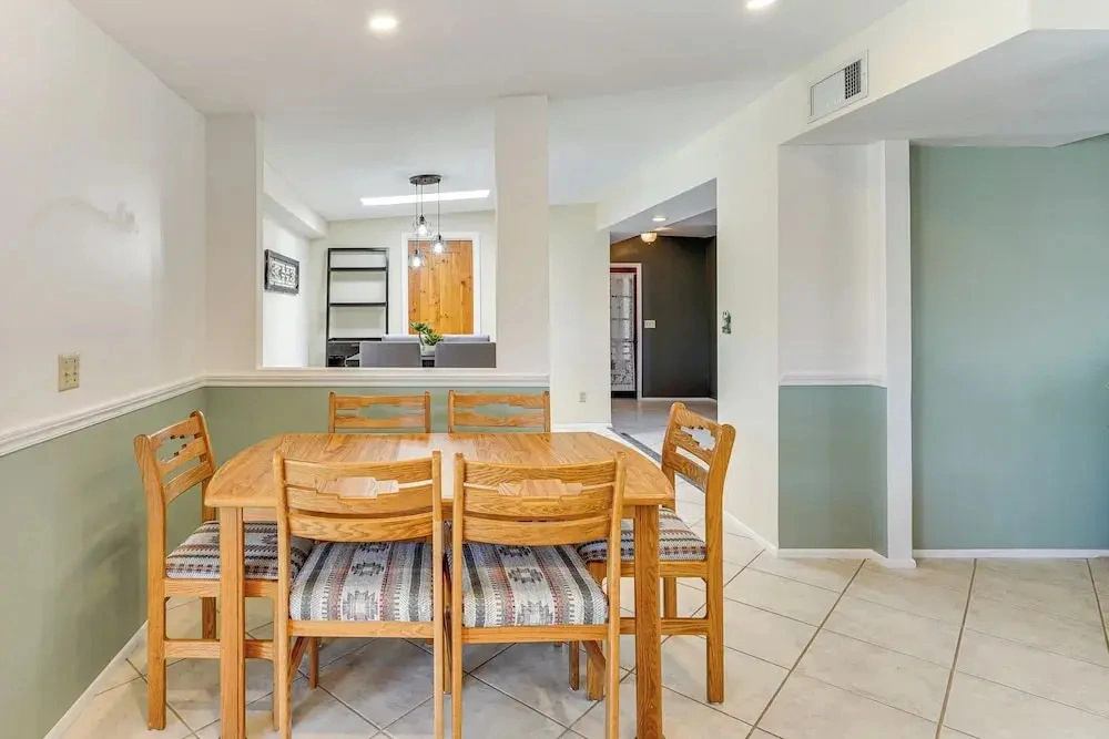 Near Catalina Hiking Trails: Mtn-view Home w/ Pool