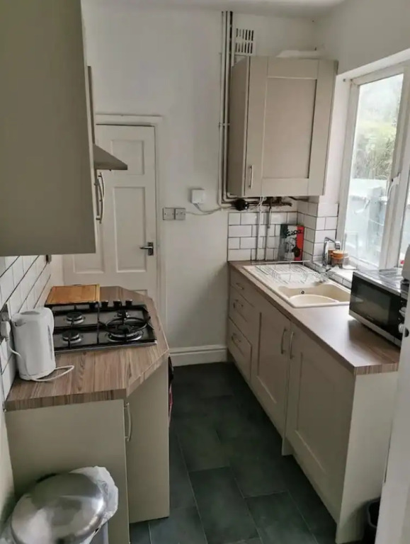 Charming 3-bed Cottage in Birmingham