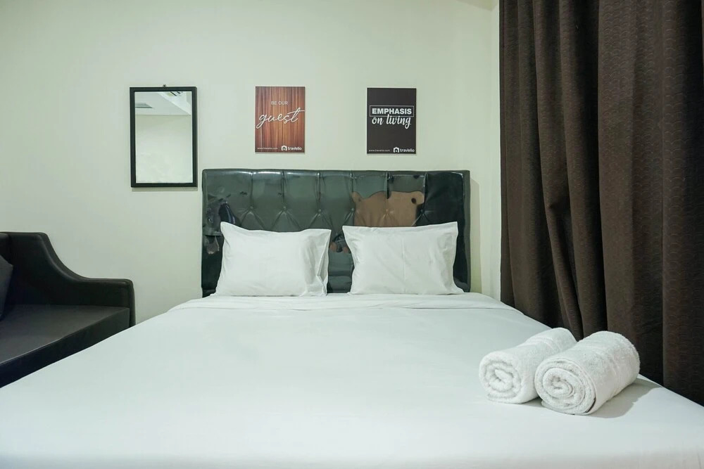 Fabulous Studio Room Puri Orchard Apartment