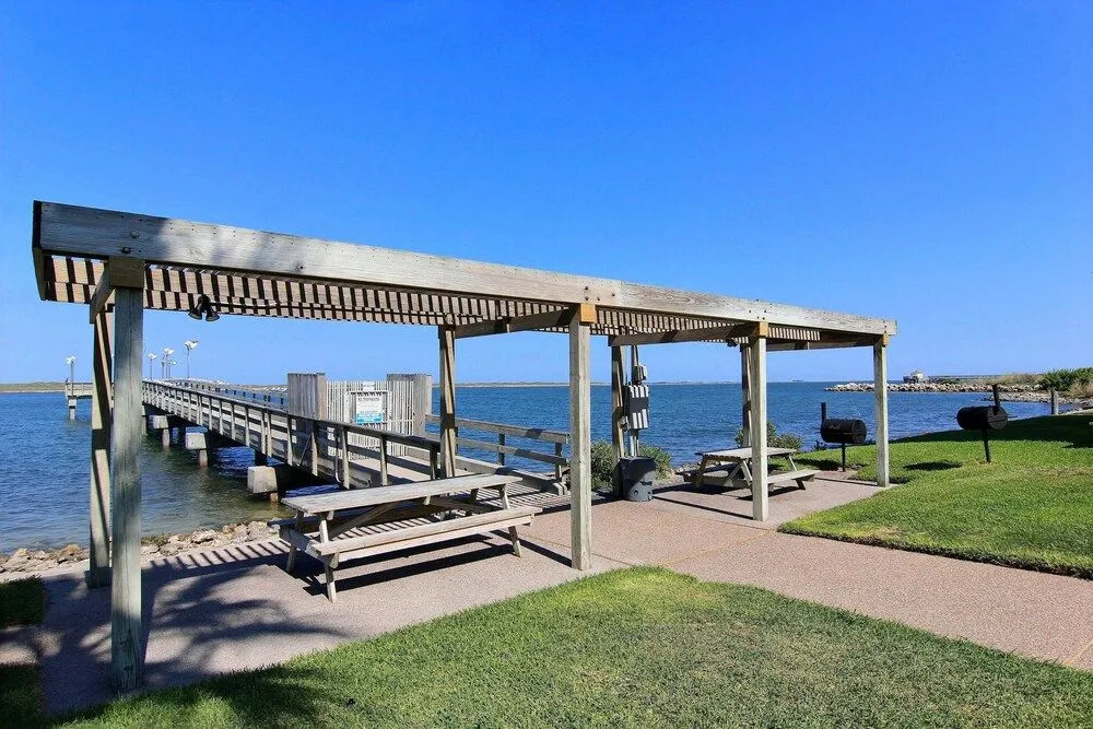 Channelview 205