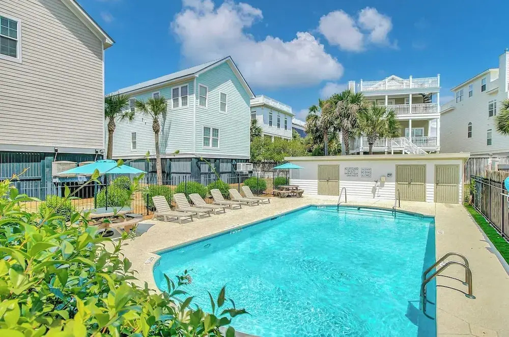 6 10th Avenue by Avantstay Steps to the Beach Pool 2691 Sqft