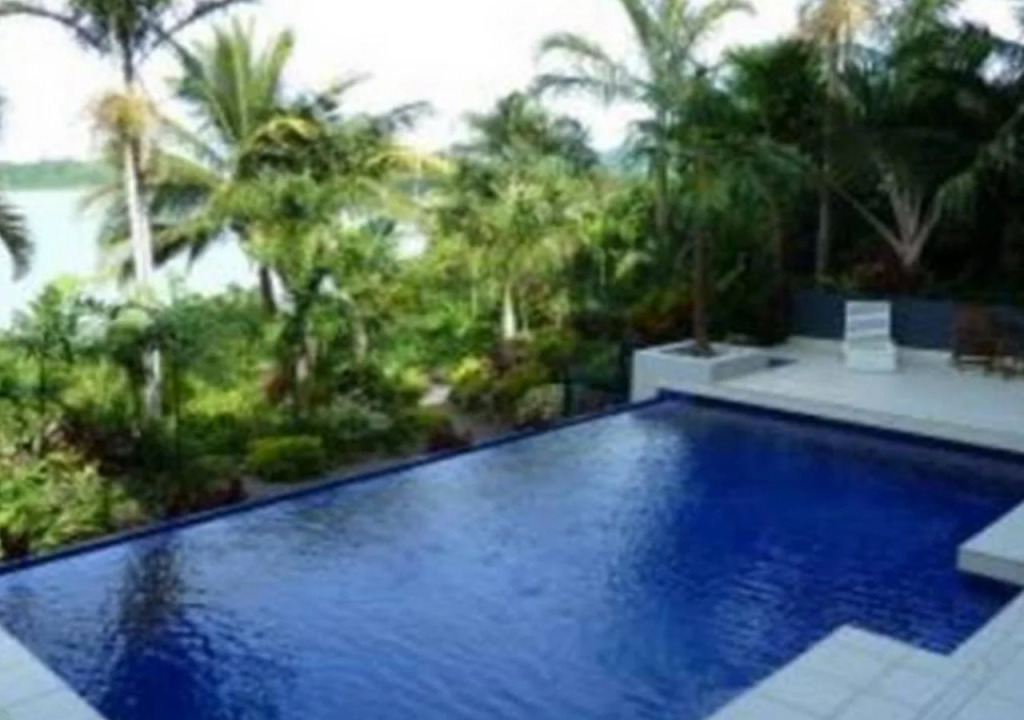 Baybliss Apartments