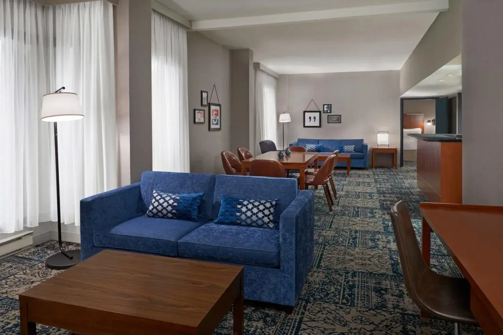 Four Points by Sheraton Hotel & Conference Centre Gatineau-Ottawa