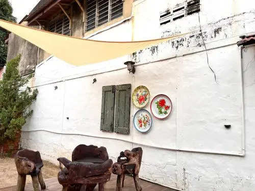 The Dutch House