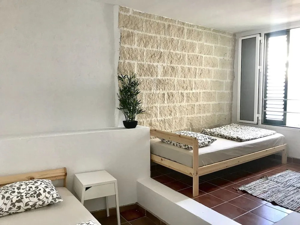 Endless Summer Hostel