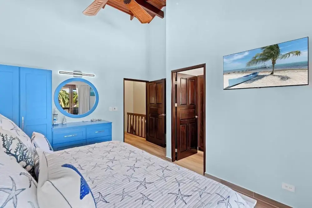 Stylish 2-Bedroom Beach Condo with Ocean-View Deck, Lush Pool Area & 2-Minute Walk to Flamingo Beach