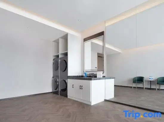 MEHOOD LESTIE Hotel (Xi'an Fengdong City Square Subway Station Branch)