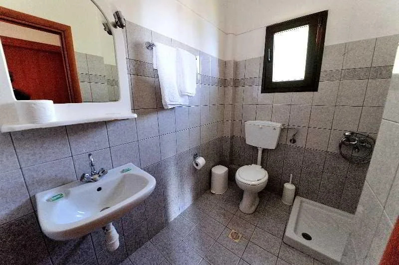 vassilias beach hotel
