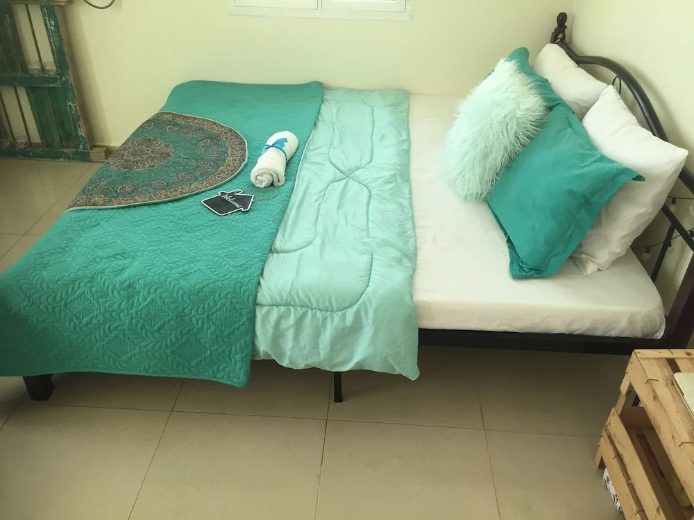 Beachfront Room With Stunning sea View Free Breakfast and Toiletries
