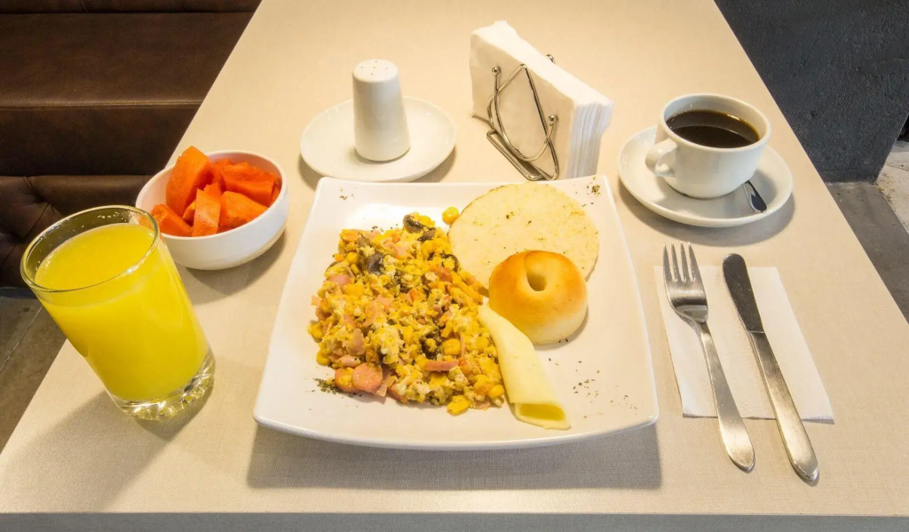 Lleras Green Hotel