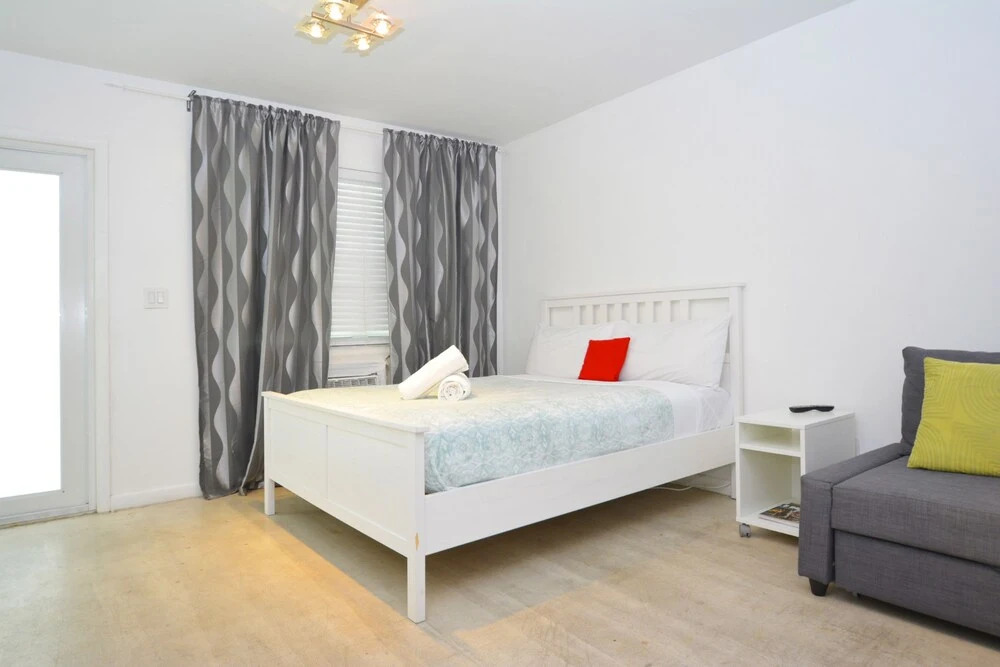 Art Deco Studio Apartments